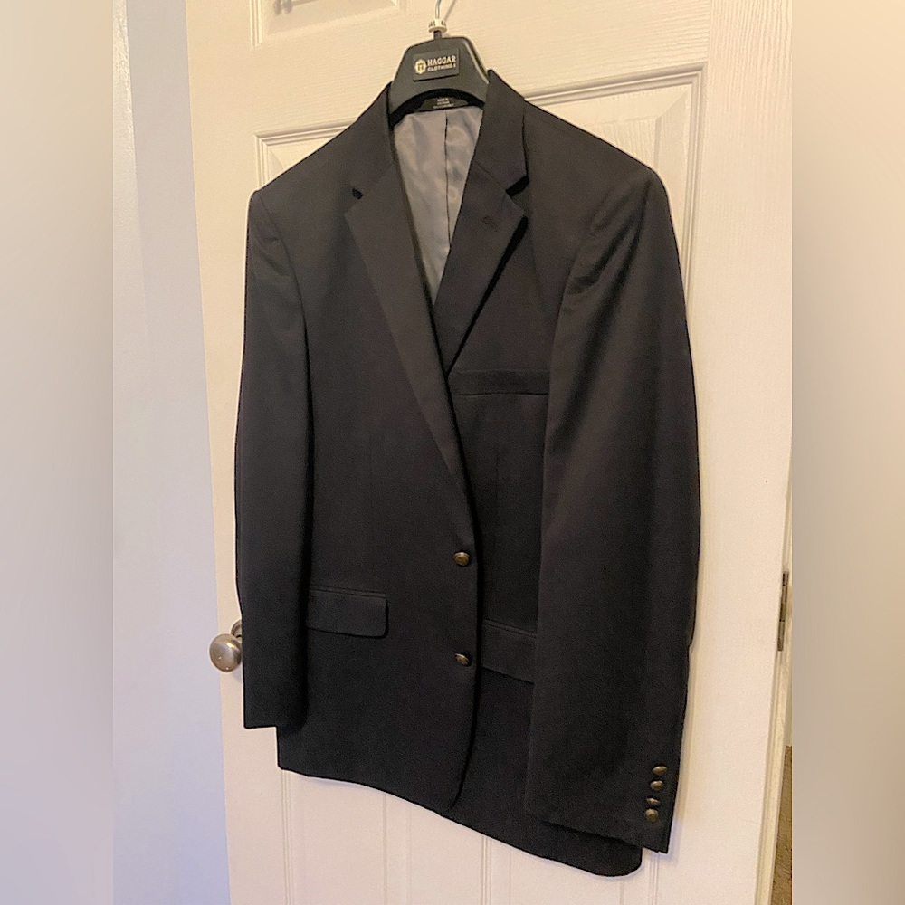 Haggar blue sport coat 44L